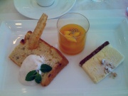 �摜(180x135)�E�g��摜(640x480)