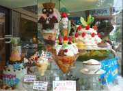 �摜(180x134)�E�g��摜(640x479)